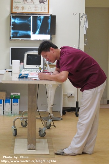 【Tila】王樣動物醫院 看診記 + 100年度狂犬病疫苗