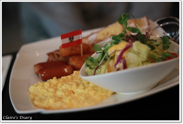 20251024-1k689 20251024-1k689