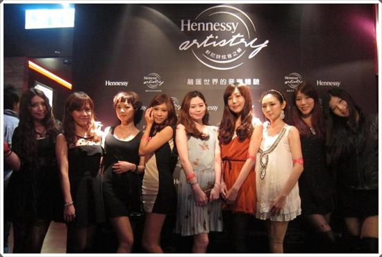 20251024-i2e7b 20251024-i2e7b