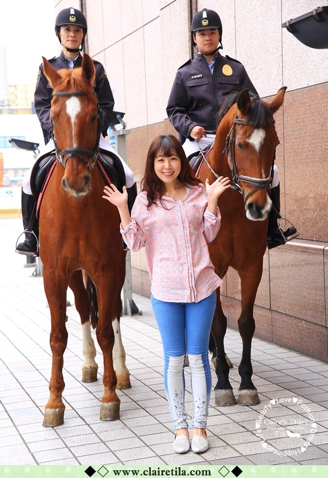 20251024-tny4g 20251024-tny4g