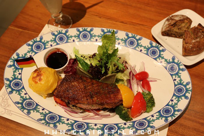 20251024-7kez4 20251024-7kez4