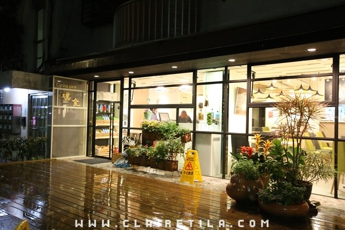 20251024-qrw0a 20251024-qrw0a