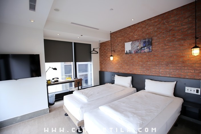 20251024-qhd2b 20251024-qhd2b