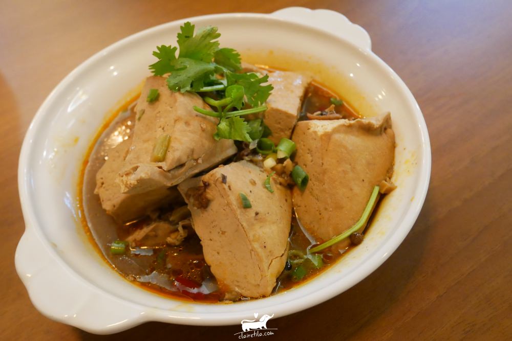 20251024-a6em8 20251024-a6em8