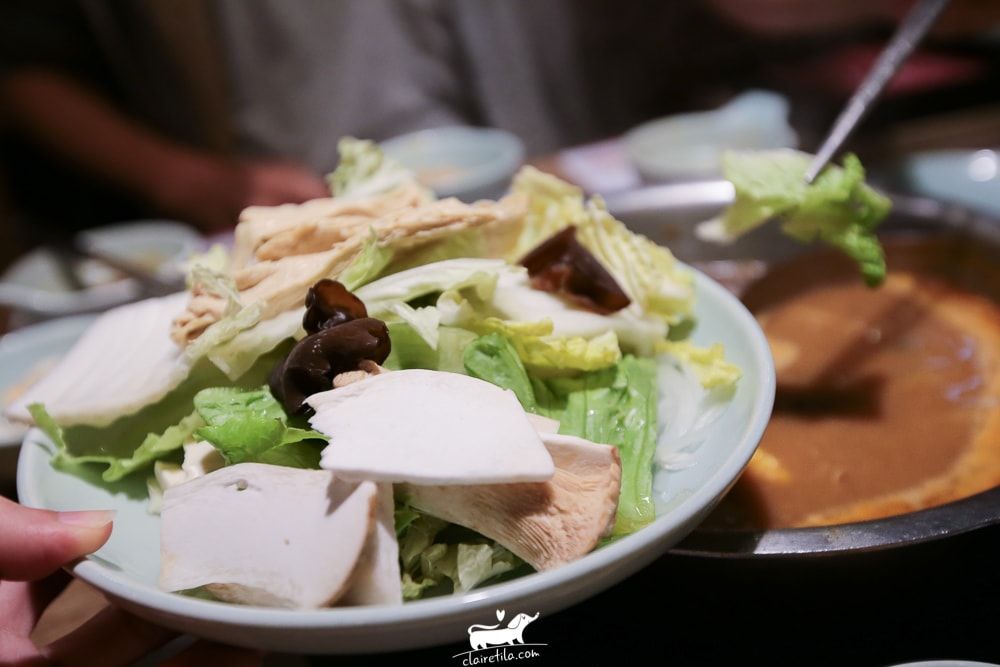 20251024-0vxkn 20251024-0vxkn