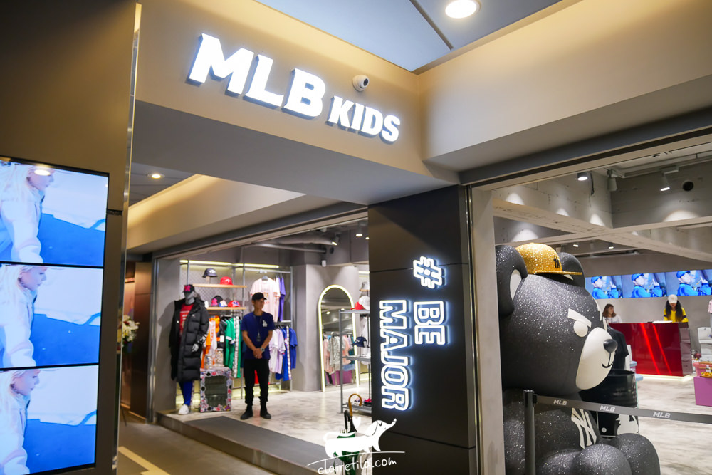 MLB Korea台北旗艦店~東區新開幕！韓國第一潮流時尚品牌.帽子