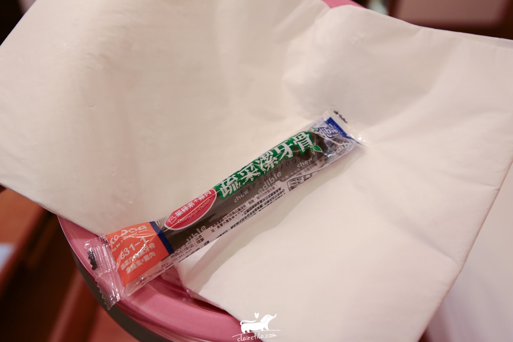 20251024-oz4lg 20251024-oz4lg