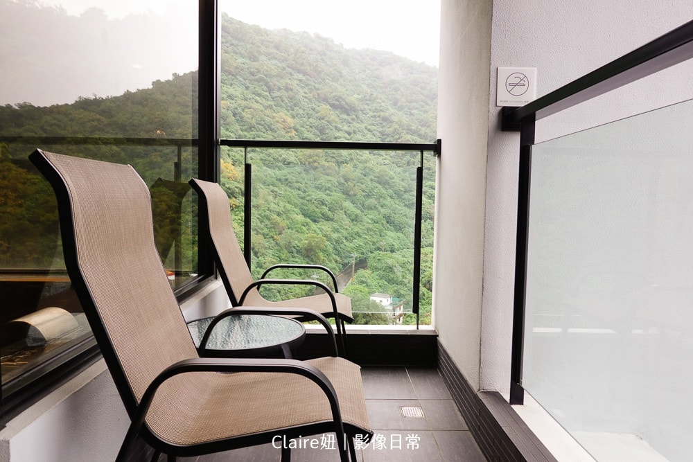 20251024-4o3bg 20251024-4o3bg