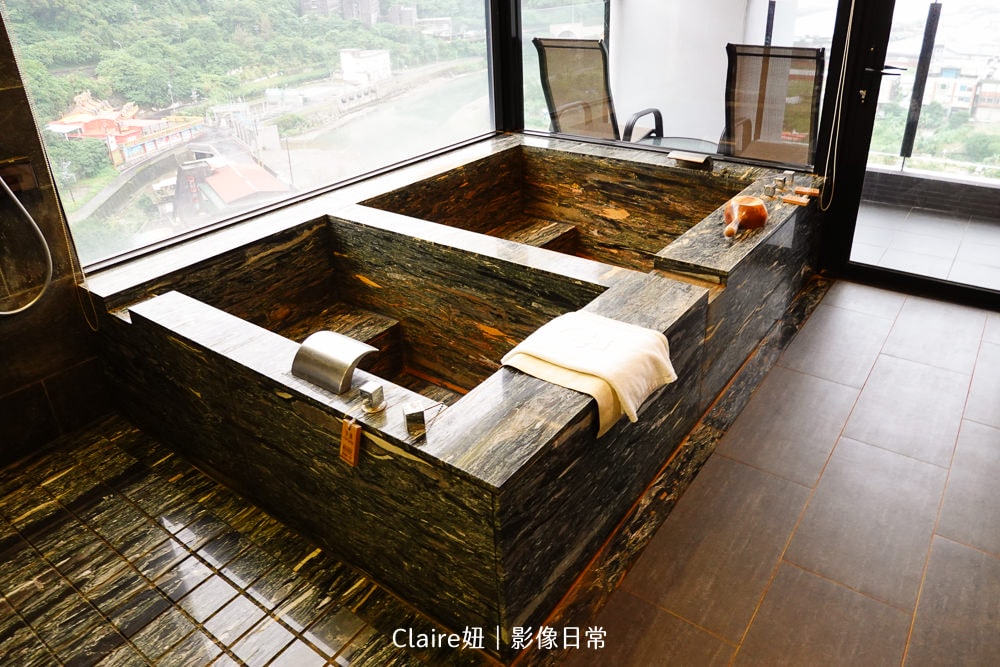 20251024-vrox1 20251024-vrox1