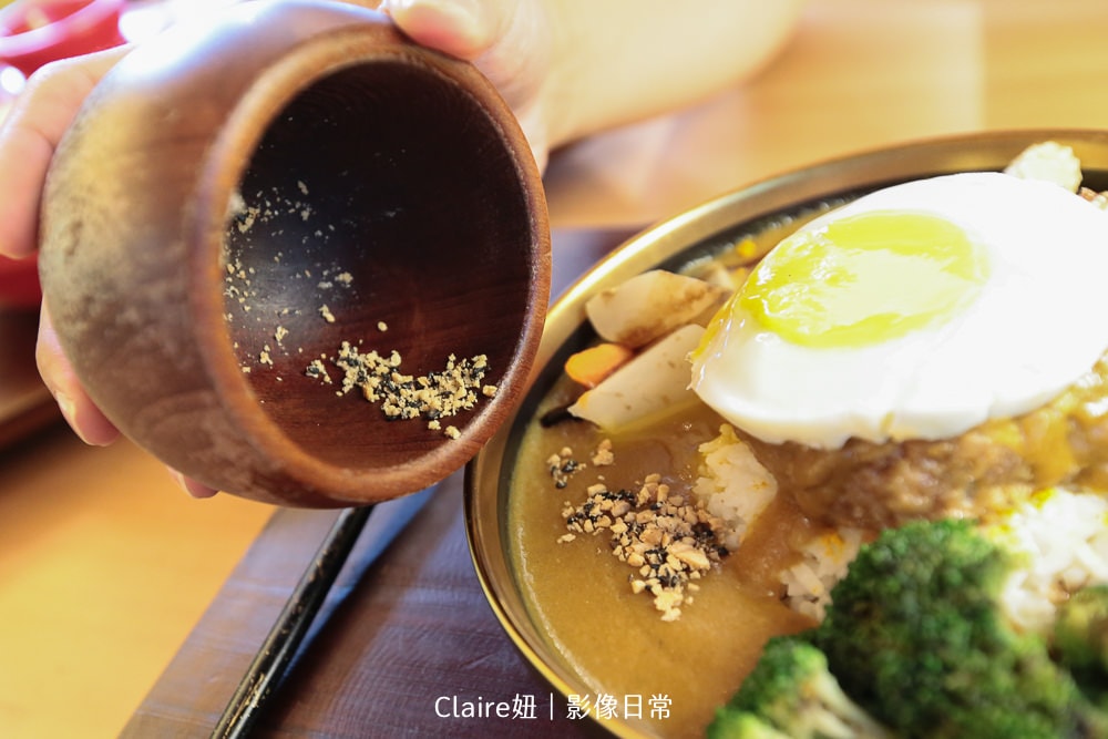 20251024-w4czj 20251024-w4czj