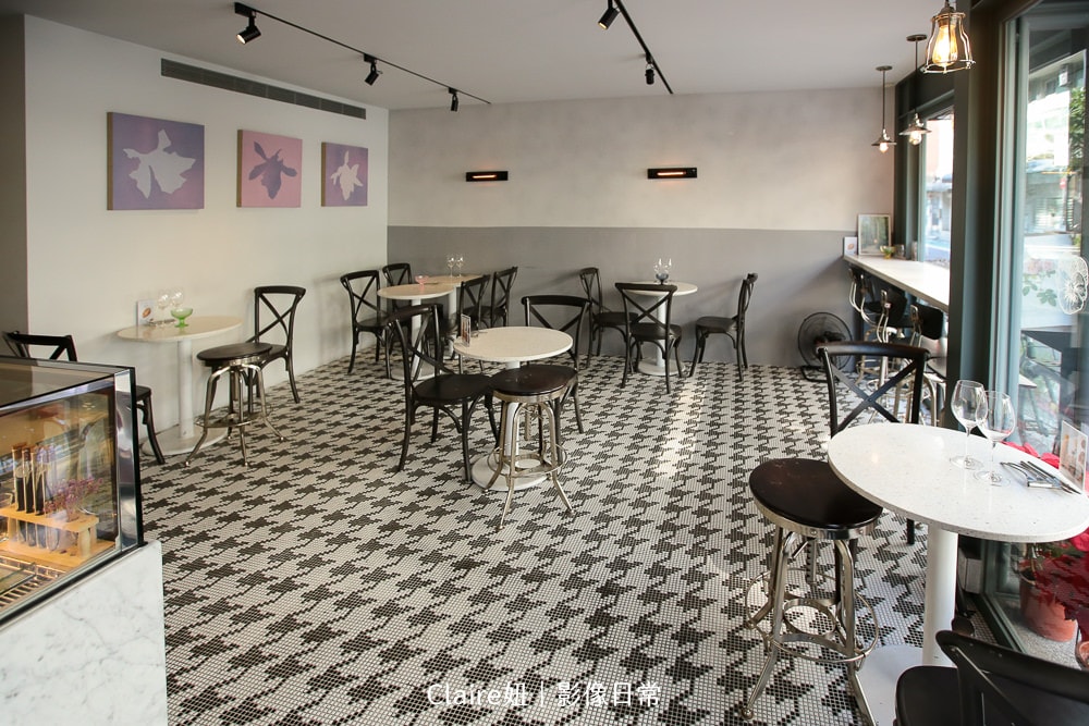 20251024-54u7p 20251024-54u7p