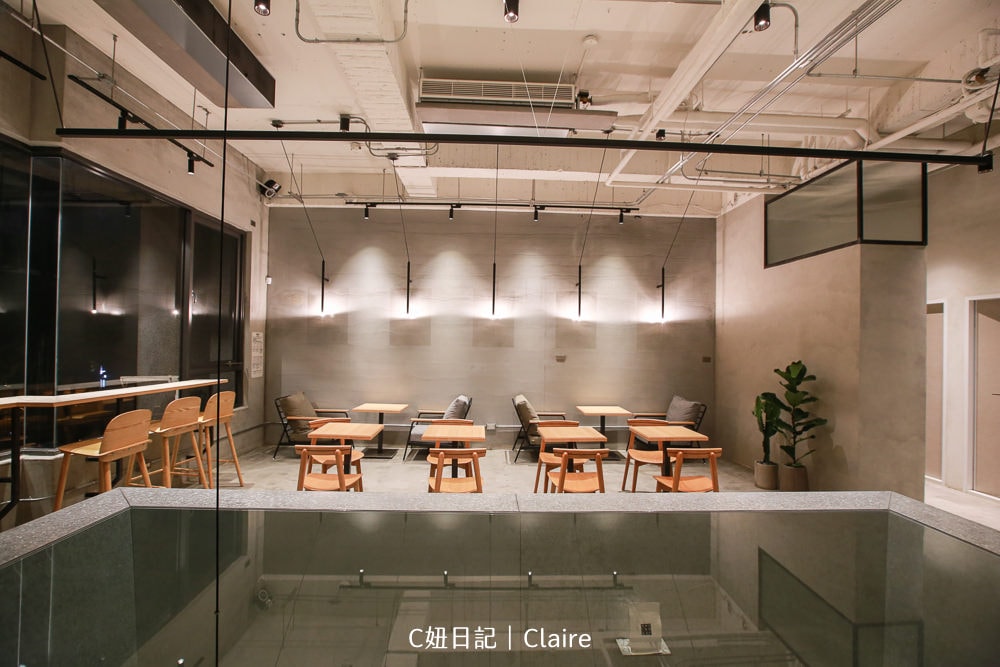 20251024-w6mr2 20251024-w6mr2