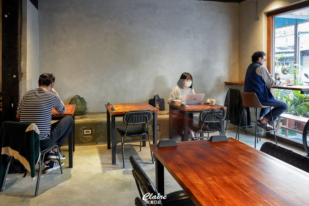 20251024-sl4tm 20251024-sl4tm