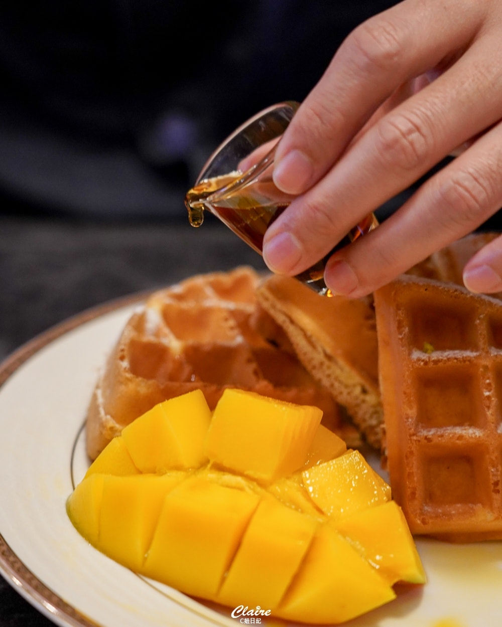 20251024-m9e2z 20251024-m9e2z