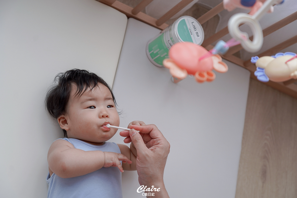嬰兒寶寶刷牙神器！Lab52 齒妍堂口腔清潔棒、兒童含鈣健齒噴霧~從小建立刷牙好習慣