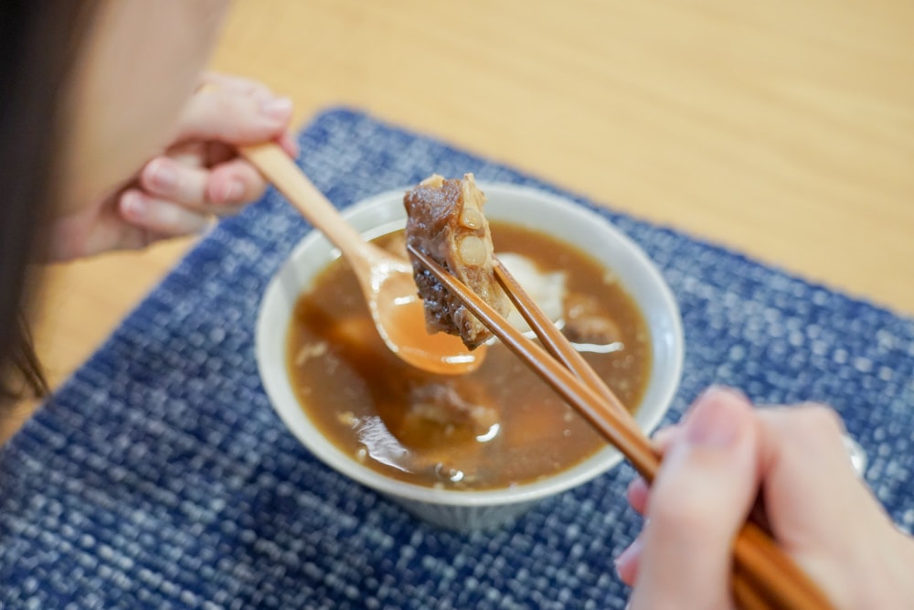 20251024-4o0e8 20251024-4o0e8