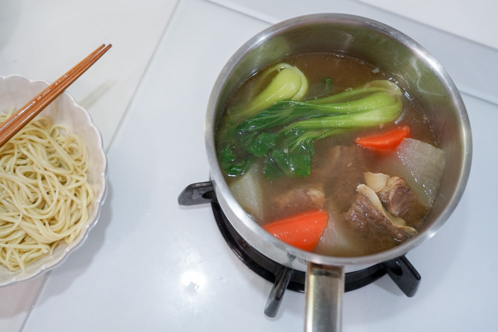 20251024-m9uxb 20251024-m9uxb