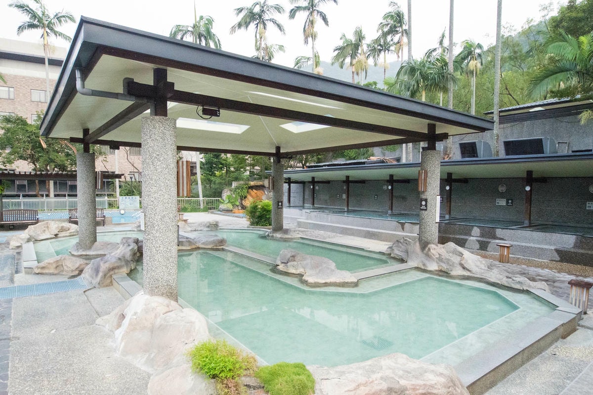 20251024-ayal9 20251024-ayal9