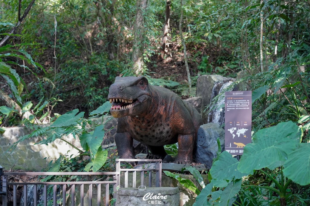 20251024-r0kef 20251024-r0kef