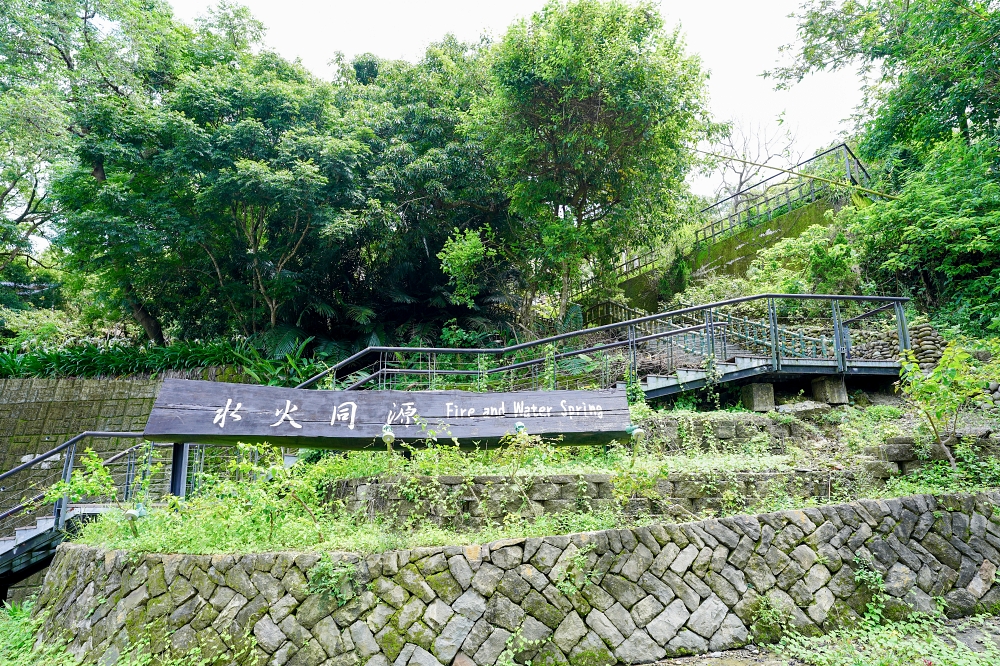 台南2天1夜行程全攻略｜走訪台南100亮點：綠色隧道、鹽田夕陽、泥漿溫泉、山上花園水道博物館