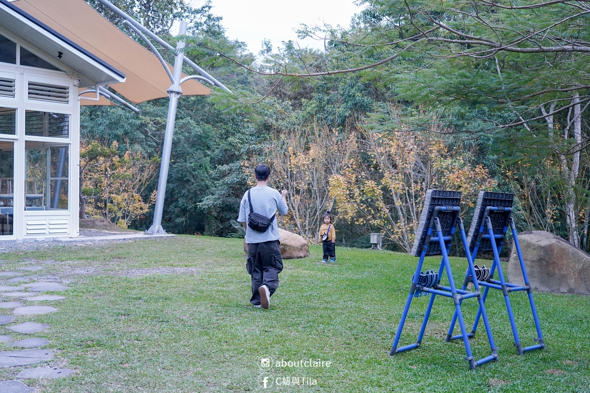 【日月潭寵物友善住宿】八番私人住宅 Residence 8｜草地放電四人房，親子毛孩入住心得-安靜到想多住一晚