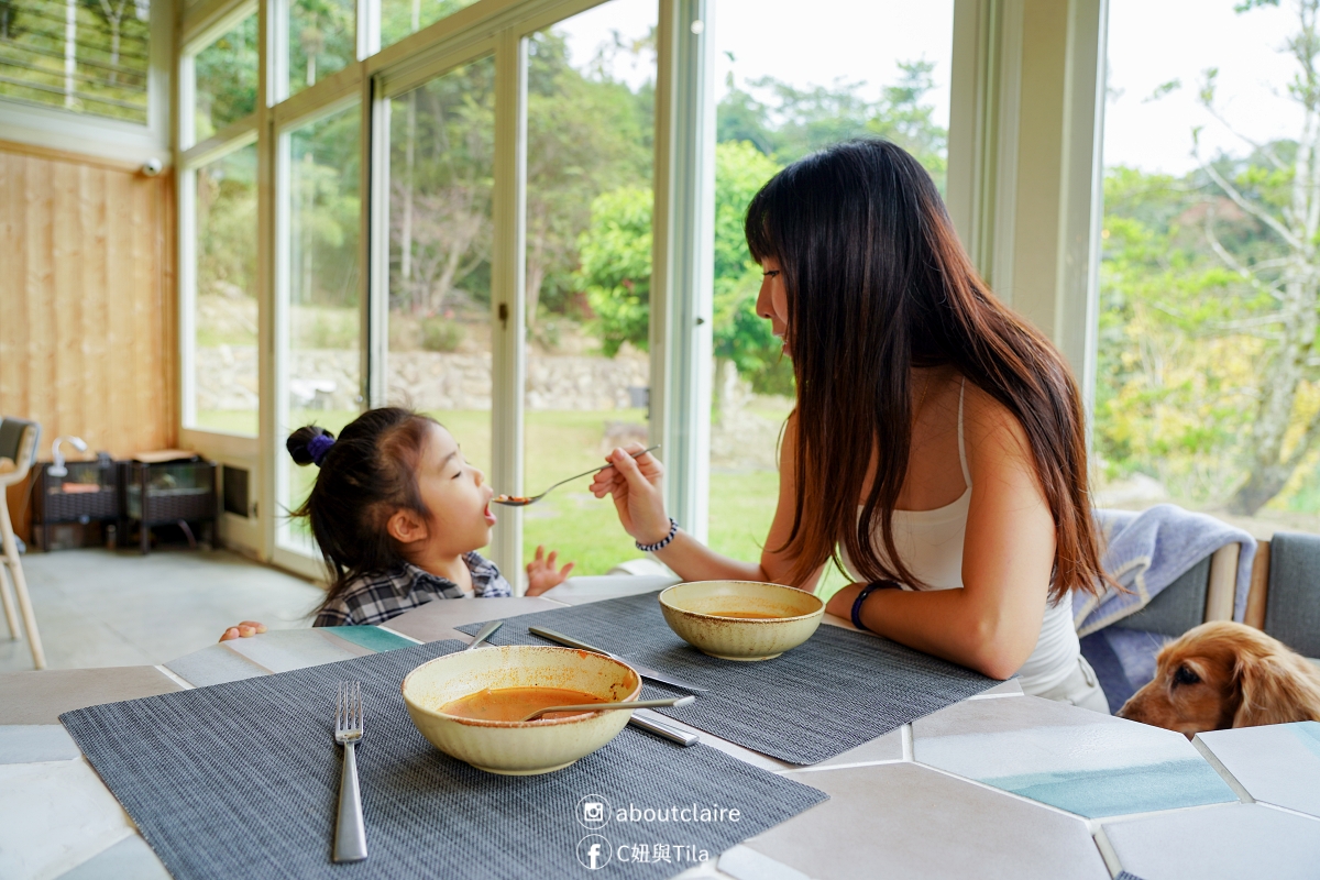 【日月潭寵物友善住宿】八番私人住宅 Residence 8｜草地放電四人房，親子毛孩入住心得-安靜到想多住一晚