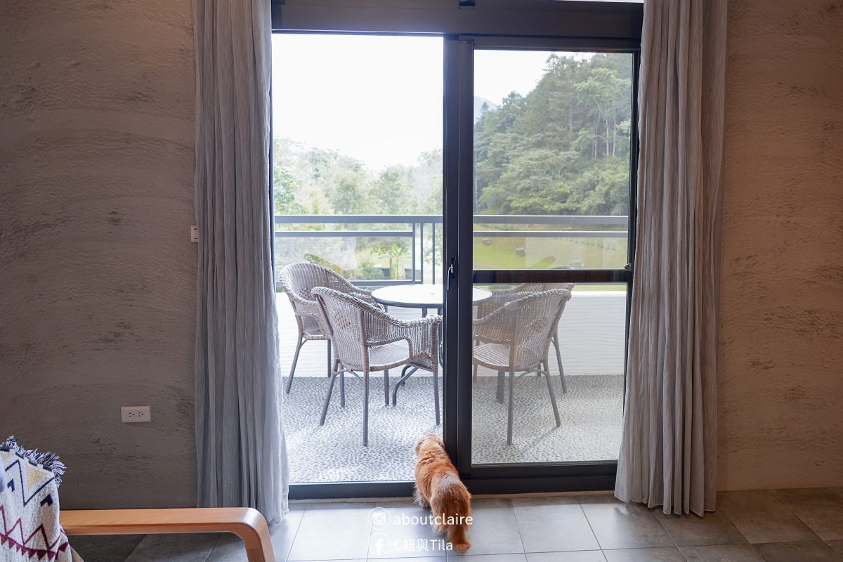 【日月潭寵物友善住宿】八番私人住宅 Residence 8｜草地放電四人房，親子毛孩入住心得-安靜到想多住一晚