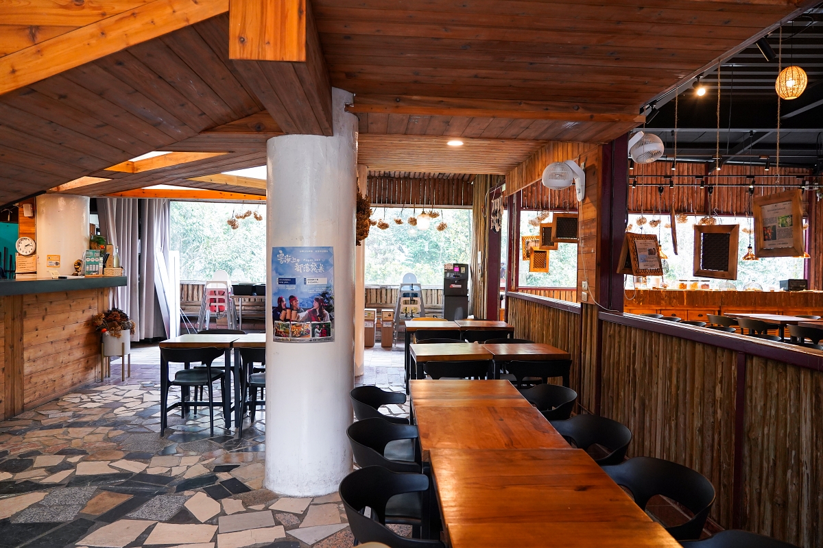 【新竹五峰寵物友善豪華露營】蟬說：霧繞 豐收地帳棚住宿開箱｜一泊二食×雲海美景×櫻花季