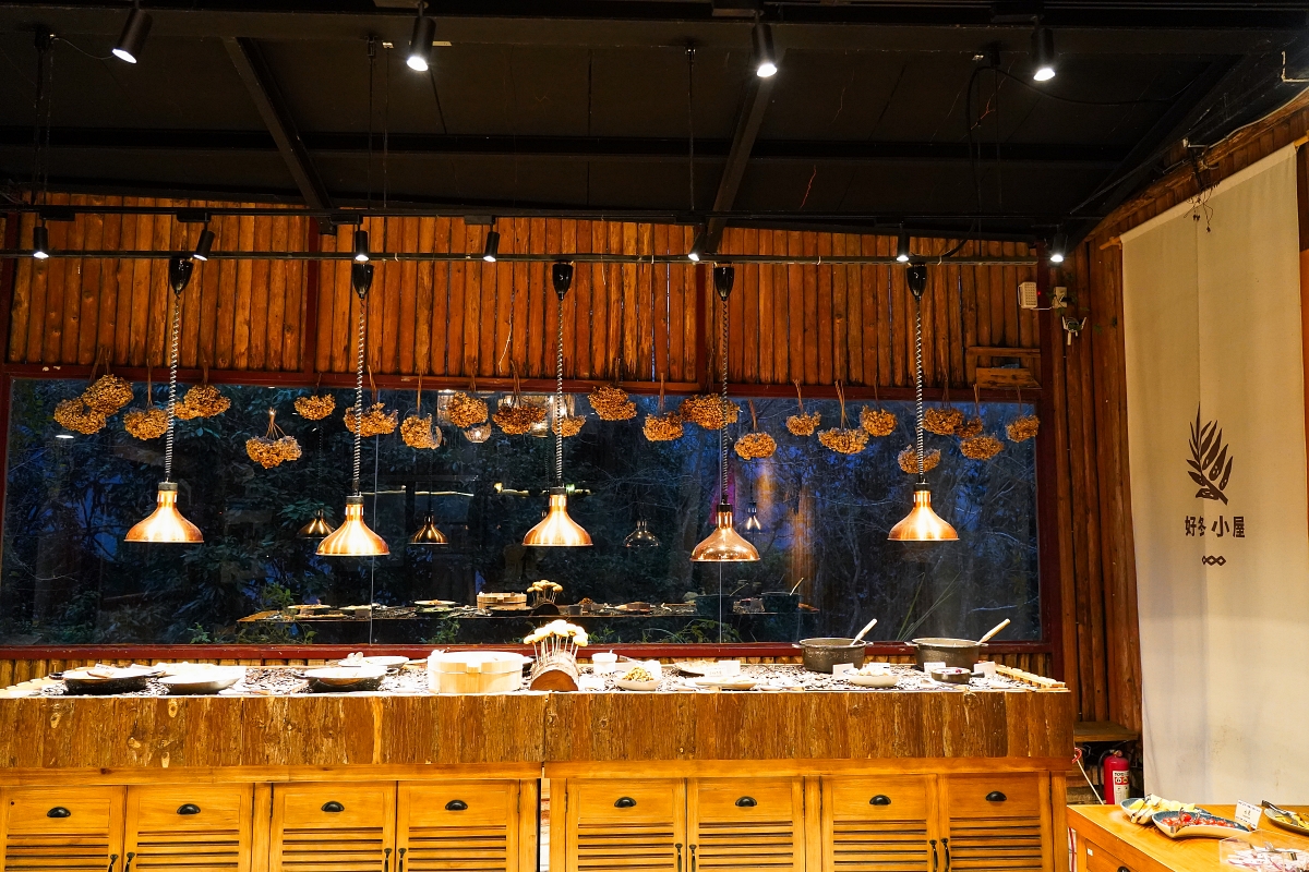 【新竹五峰寵物友善豪華露營】蟬說：霧繞 豐收地帳棚住宿開箱｜一泊二食×雲海美景×櫻花季