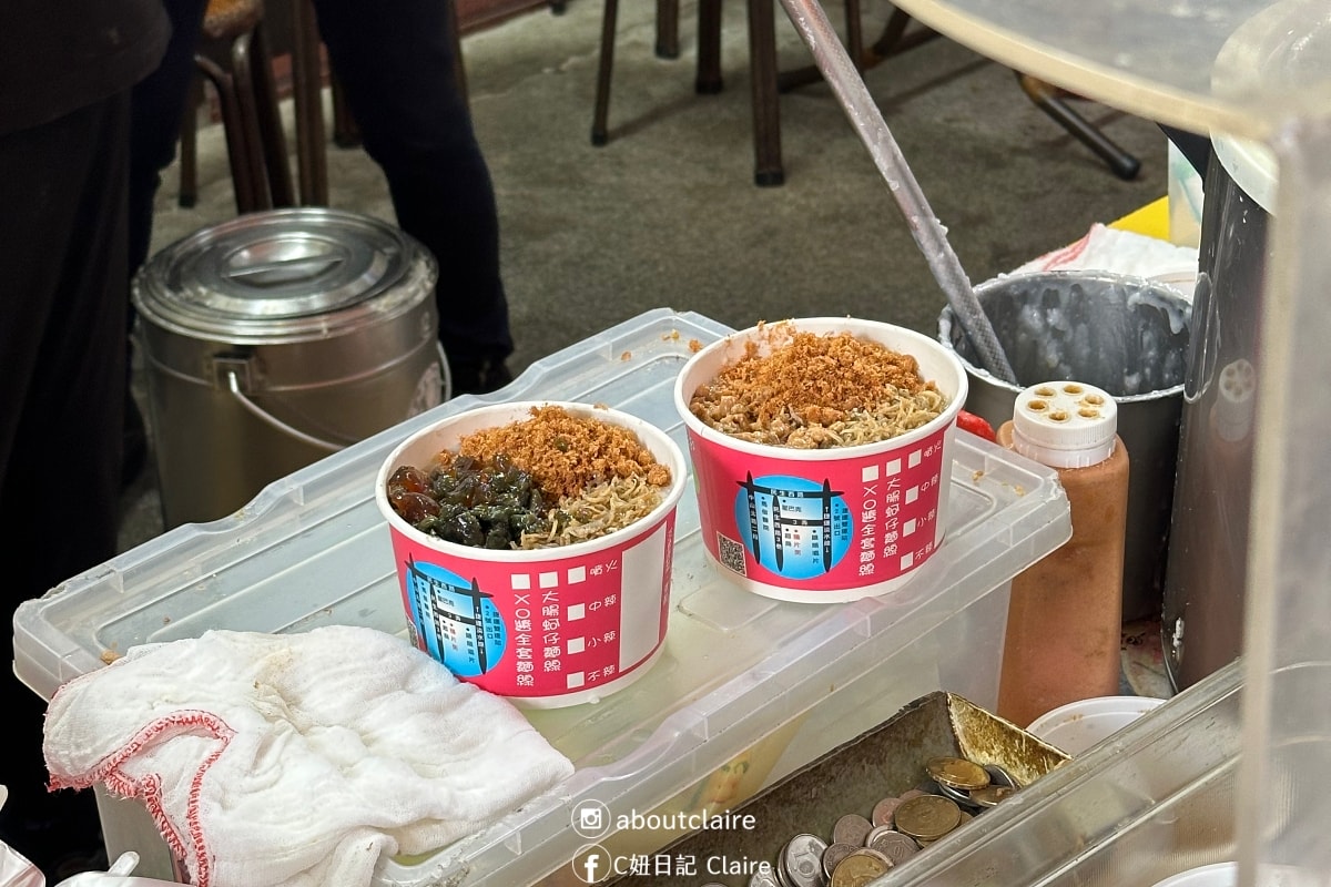雙連美食推薦｜鴉片粥 一點創意麵線料理！巷弄裡的人氣創意粥品，14種口味、內用可續粥