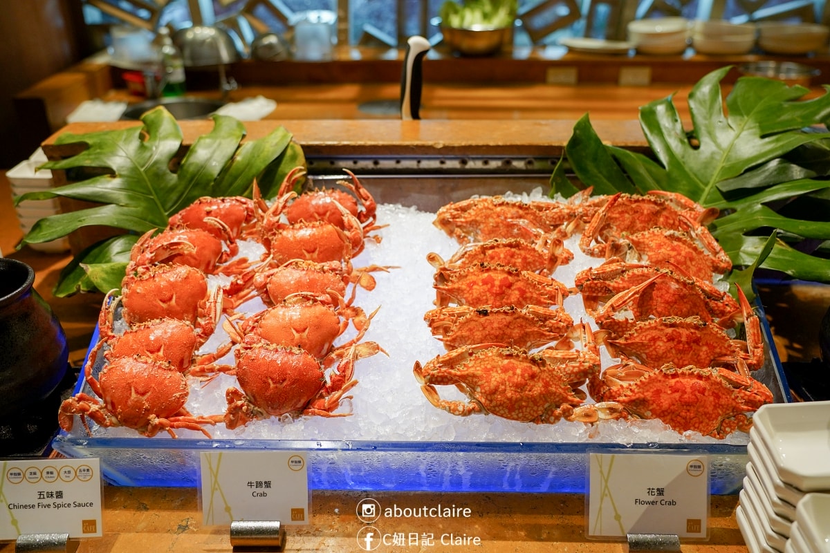 台南住宿推薦｜台南遠東香格里拉一泊二食！高樓景觀房看火車，遠東Café 國際美食超滿足