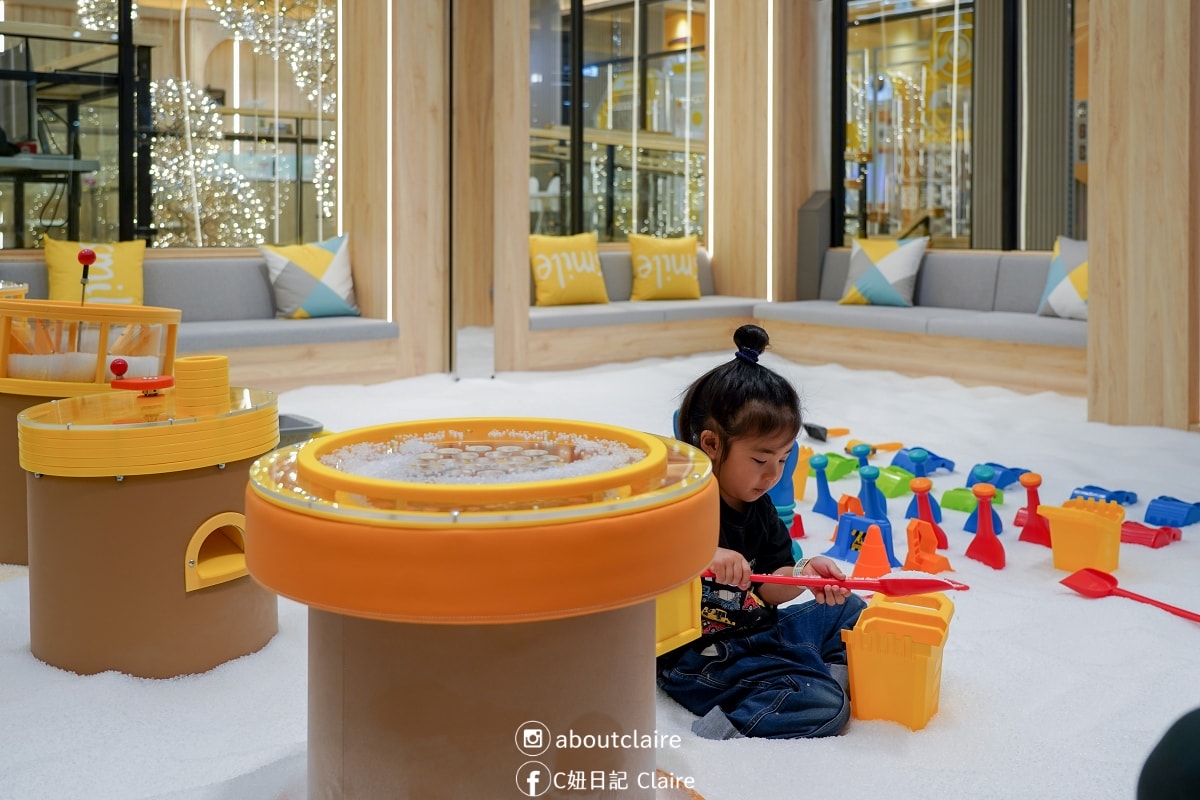 宏匯廣場《享樂園》新開幕！新莊室內兒童樂園，一票暢玩，球池、沙池、海盜船、switch家家酒、騎馬超好放電