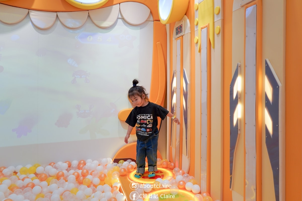 宏匯廣場《享樂園》新開幕！新莊室內兒童樂園，一票暢玩，球池、沙池、海盜船、switch家家酒、騎馬超好放電