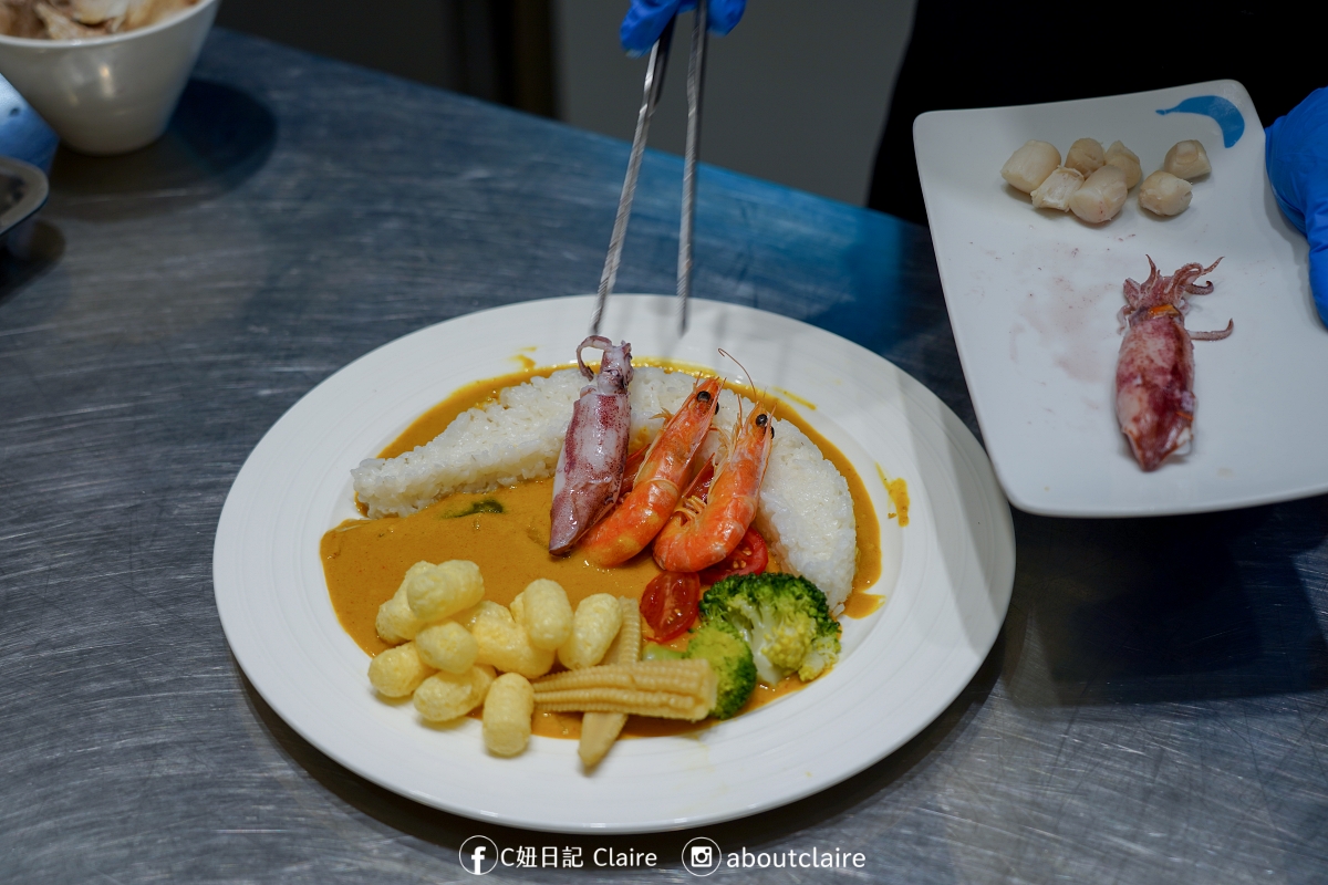 士林美食｜Banana blue Curry & Coffee，黃色咖啡廳裡的創意咖哩與香蕉甜點