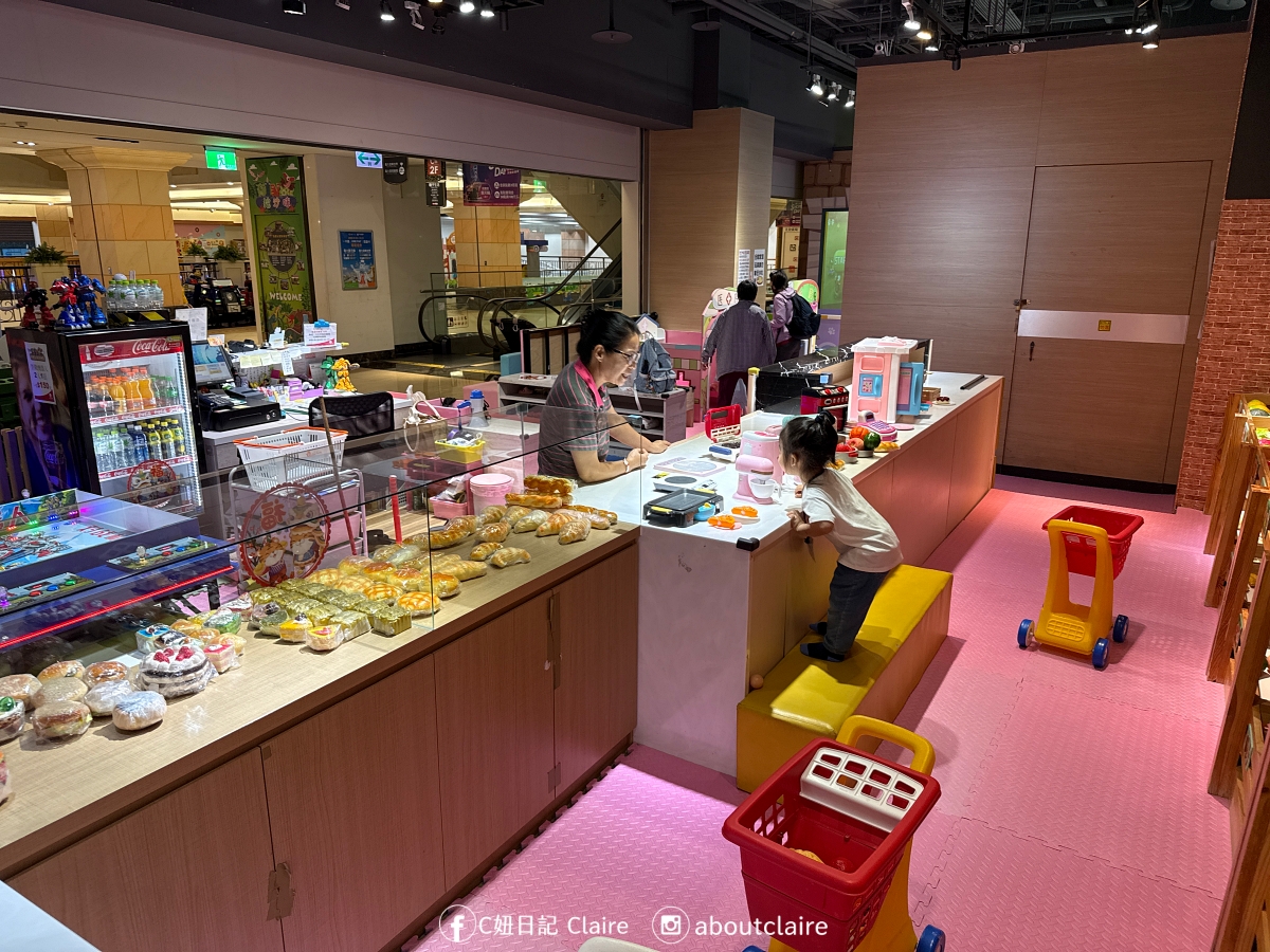 高雄親子景點|義大挖沙咪歡樂親子館,電動車、室內沙坑、互動球池一票玩到底 - 第20張圖 高雄親子景點|義大挖沙咪歡樂親子館,電動車、室內沙坑、互動球池一票玩到底